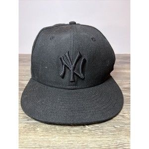 YANKEES NEW ERA 59Fifty FITTED HAT 7 1/4 BLACK ON BLACK -
